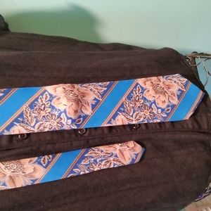 Masculine Floral Striped Tie